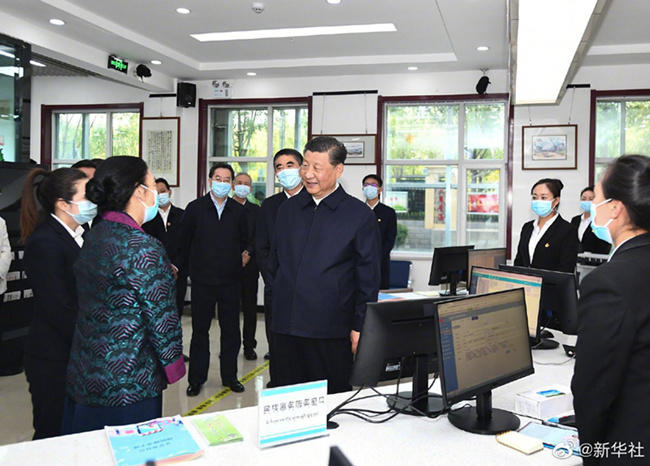 习近平赴青海考察调研 