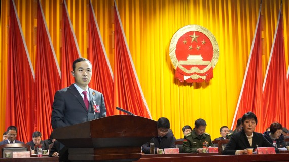 舞钢市第十一届人民代表大会第四次会议举行第二次全体会议 (4)_副本.jpg