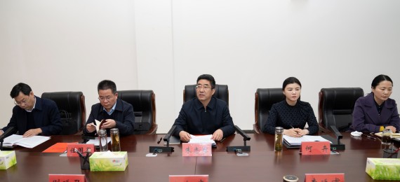 朱志骞主持召开市委常委会会议 (3)_副本.jpg