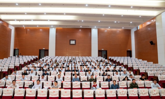 市委党纪学习教育读书班开班 (3)_副本.jpg