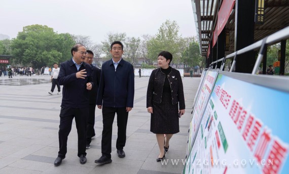 我市第36个爱国卫生月“健康城镇 健康体重”主题宣传活动举行 (2)_副本.jpg